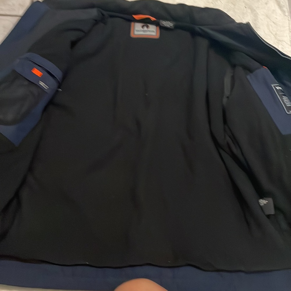 Weatherproof jacket - Picture 5 of 11